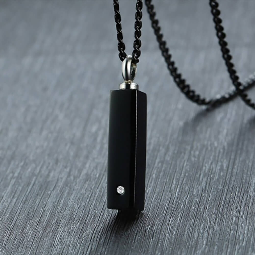 Pet-Ashes-Urn-Necklace