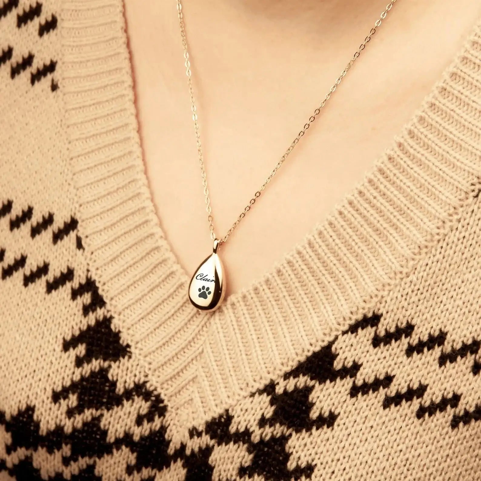 Pet-Cremation-Necklace_11